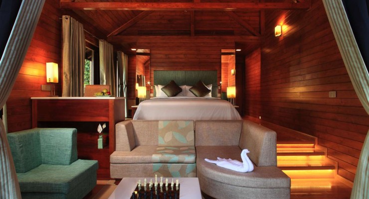 TheTamaraCoorg-Luxury-cottage-bedroom